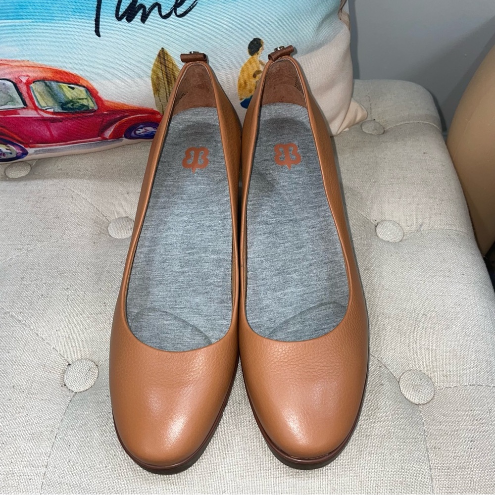 Betabrand Woman’S All Weather Wedge Heel In Hazel Leather  Size 7.5M - Picture 5 of 12